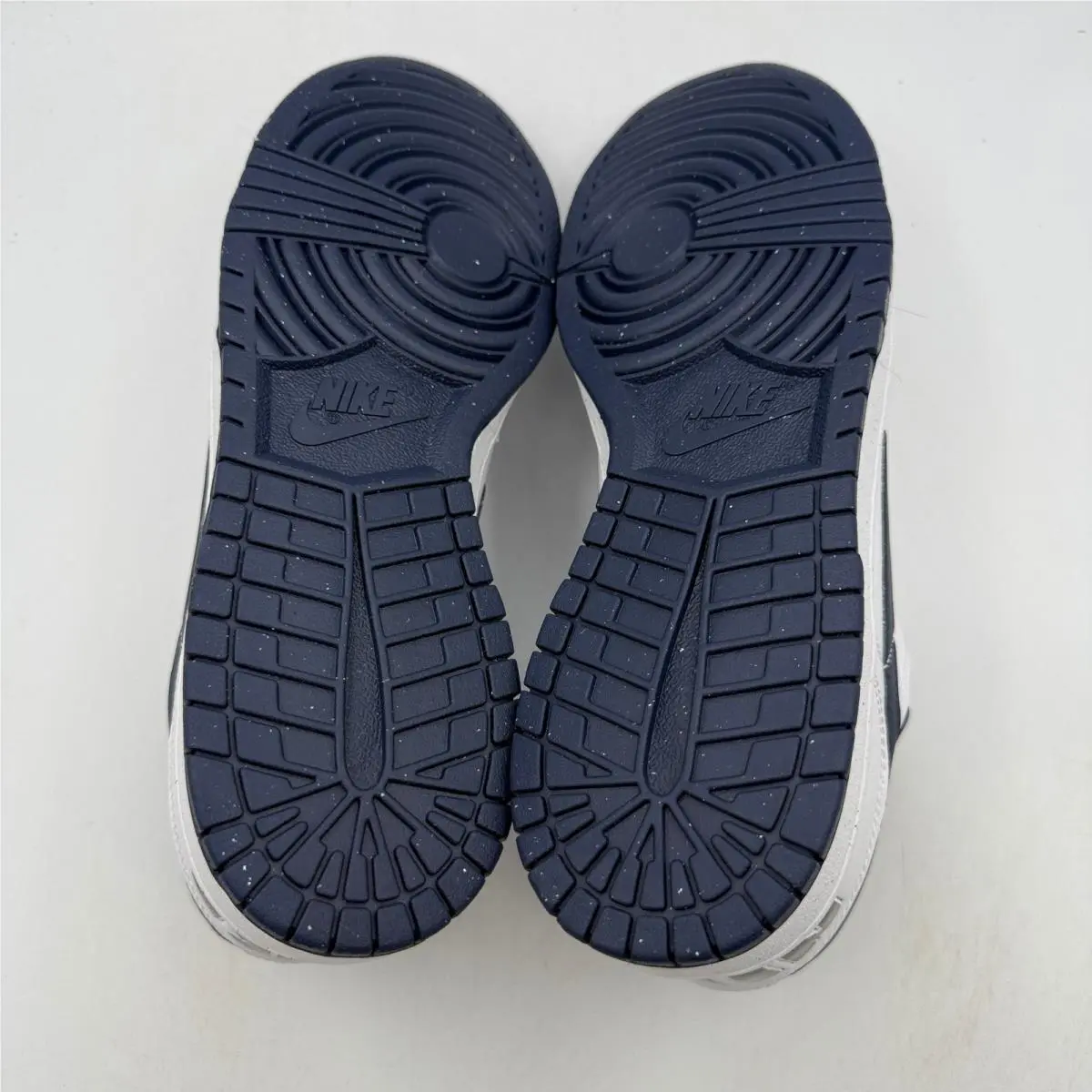 Nike shoes - Nike Big Nike Low - Big Low - White 3