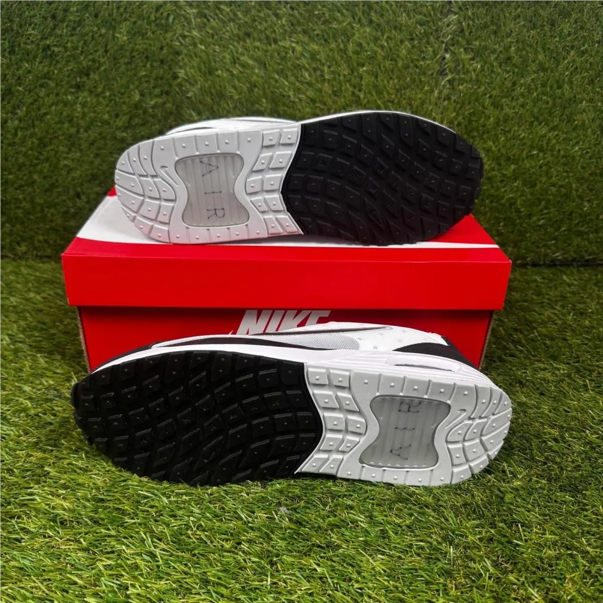 Nike shoes - Nike Air Max Solo DX3666-100 - White 6