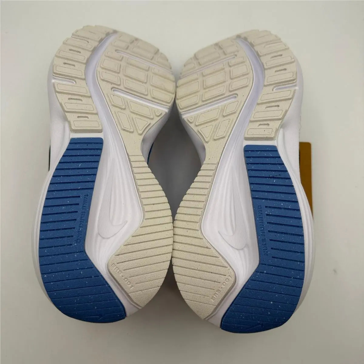 Nike shoes - Nike Downshifter 14 - Downshifter - White 4