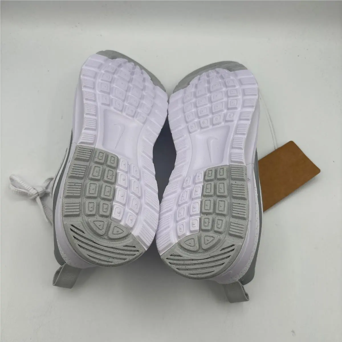 Nike shoes - Nike Air Max Nuaxis - Air Max Nuaxis - White 4