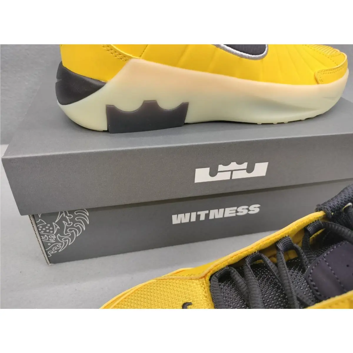 Nike shoes - Nike LeBron Witness IX - LeBron Witness - Yellow 0