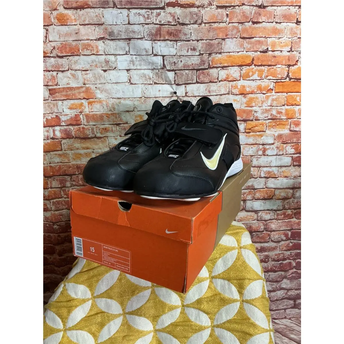 Nike shoes - Black 1