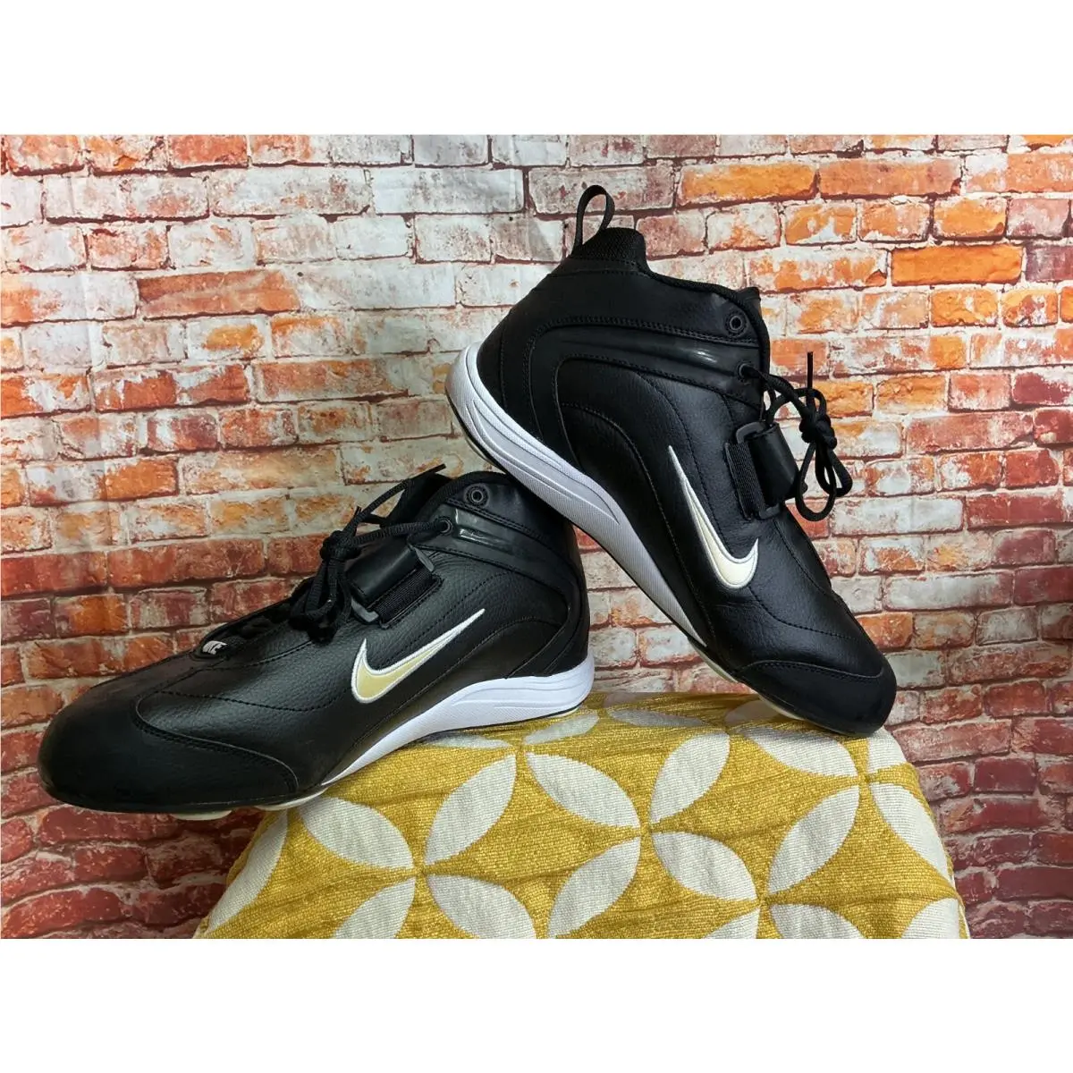 Nike shoes - Black 2