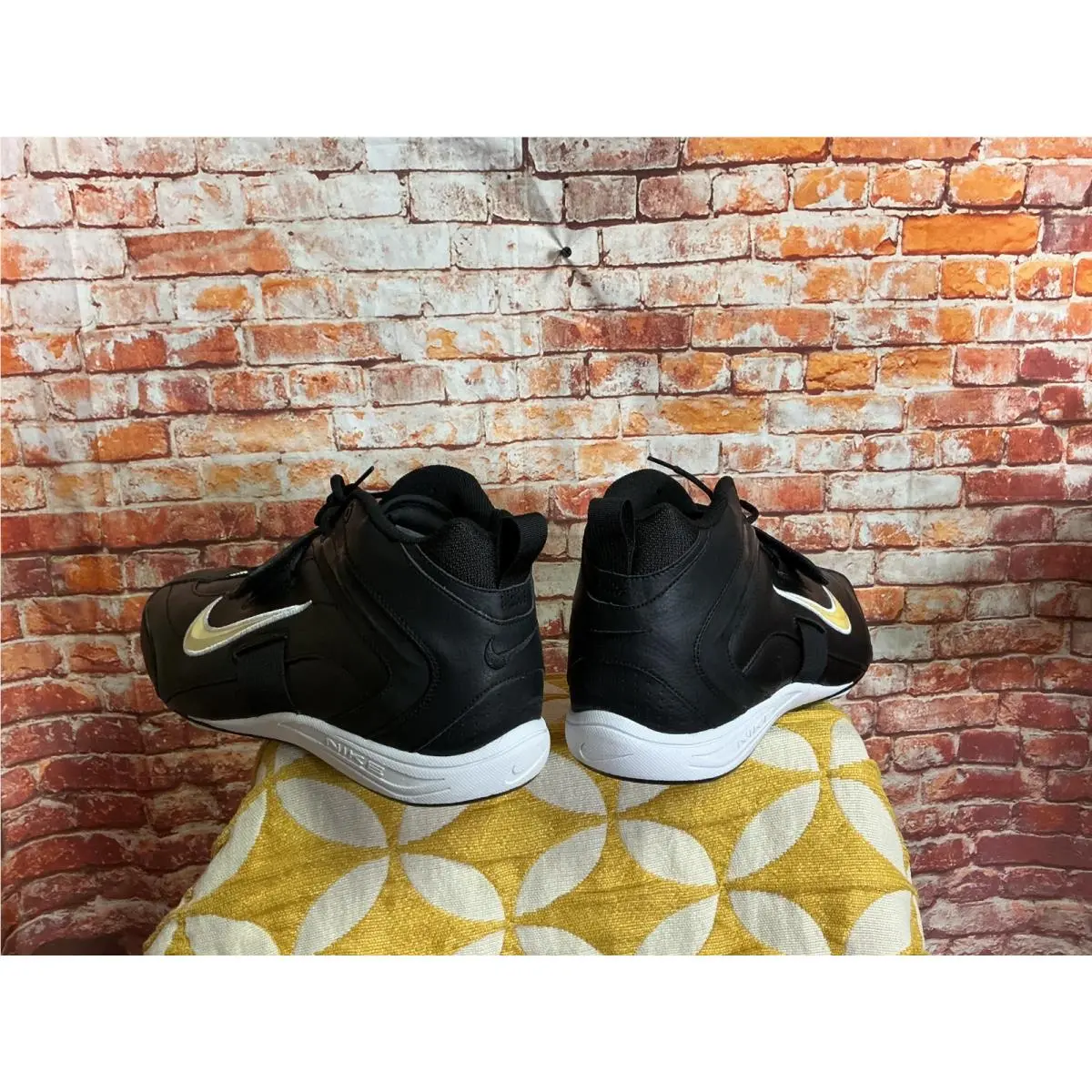 Nike shoes - Black 4
