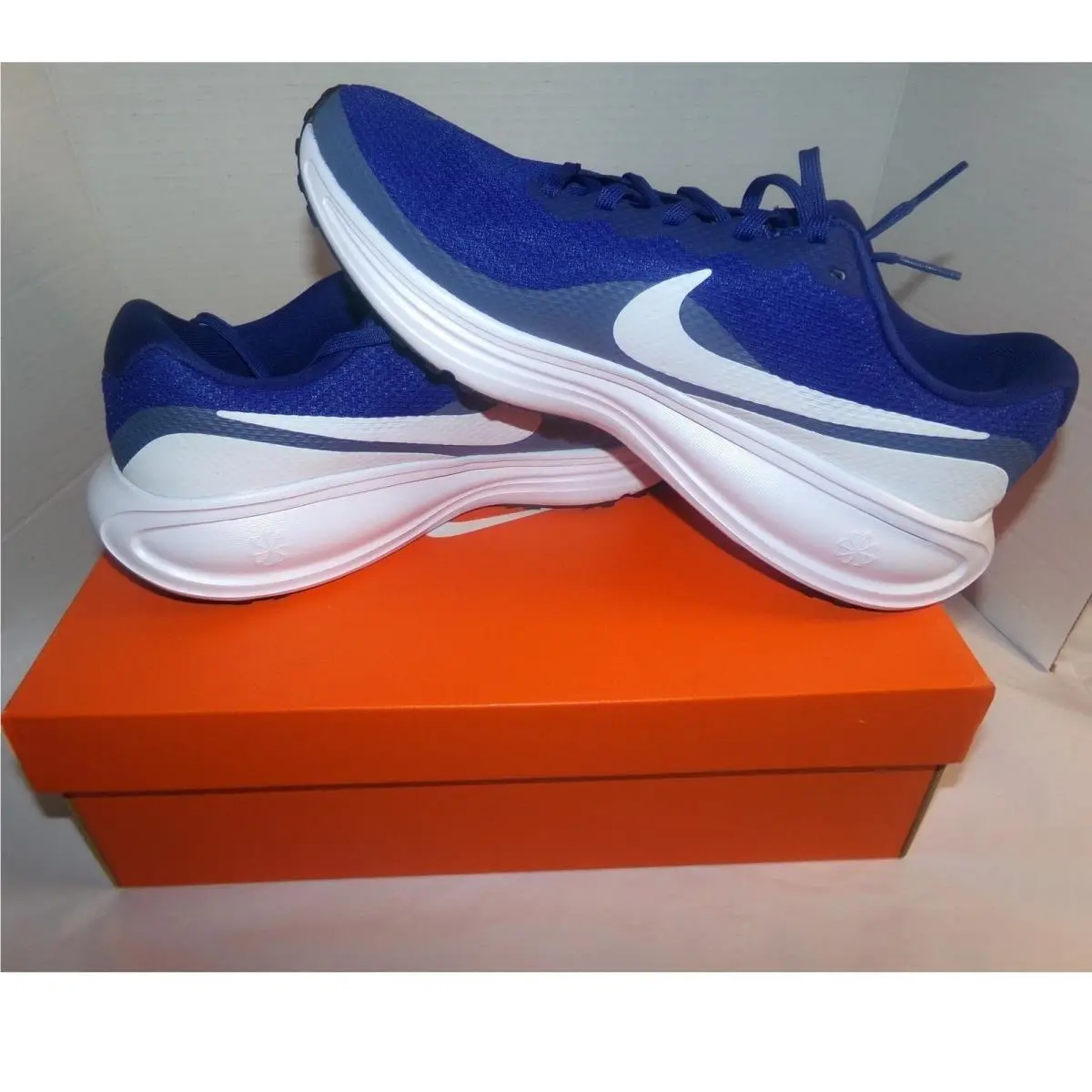 Nike Revolution 8 Mens Running Shoes SZ 11.5 Blue White Sneakers