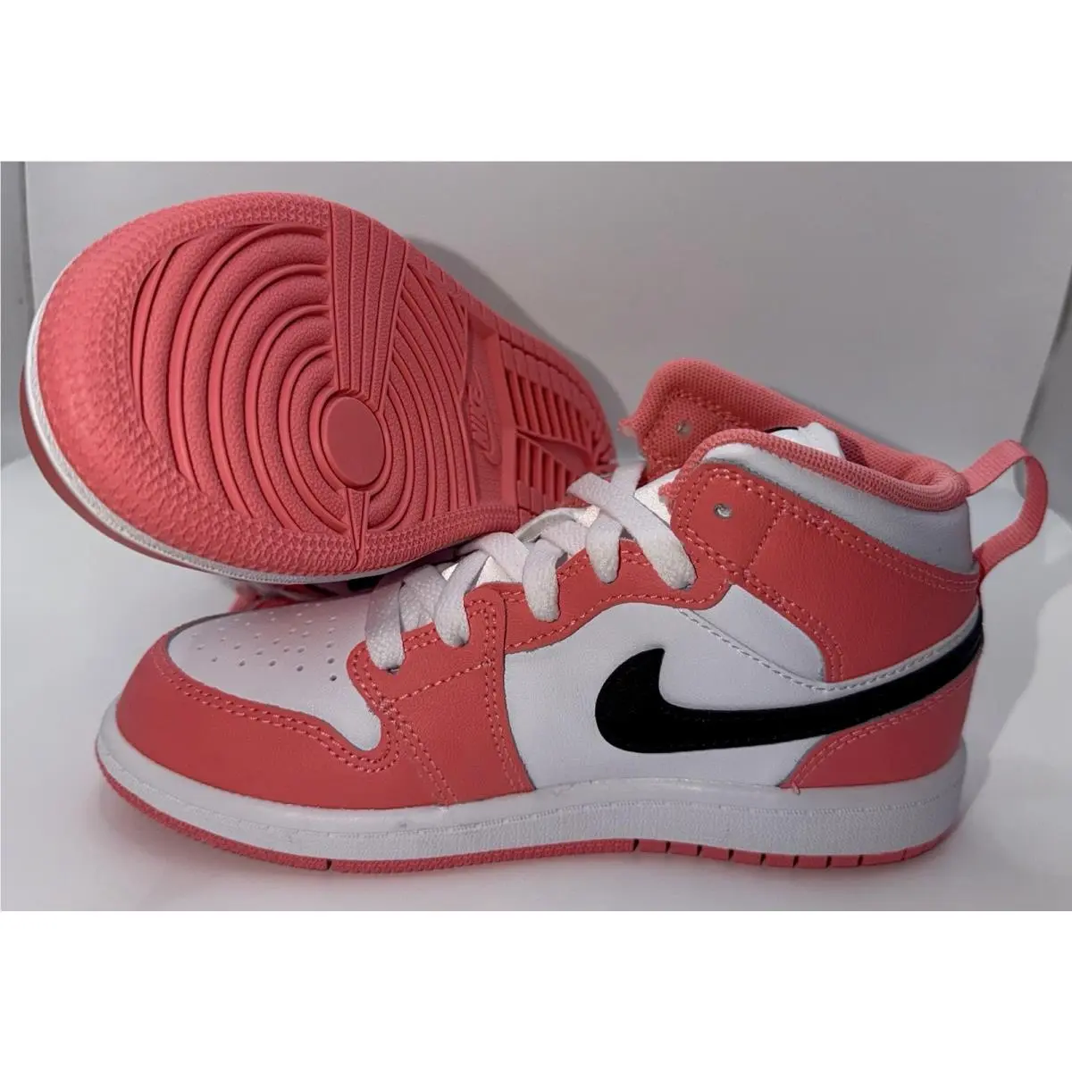 Nike shoes - Air Jordan 1 Mid - Air Mid - Pink 4