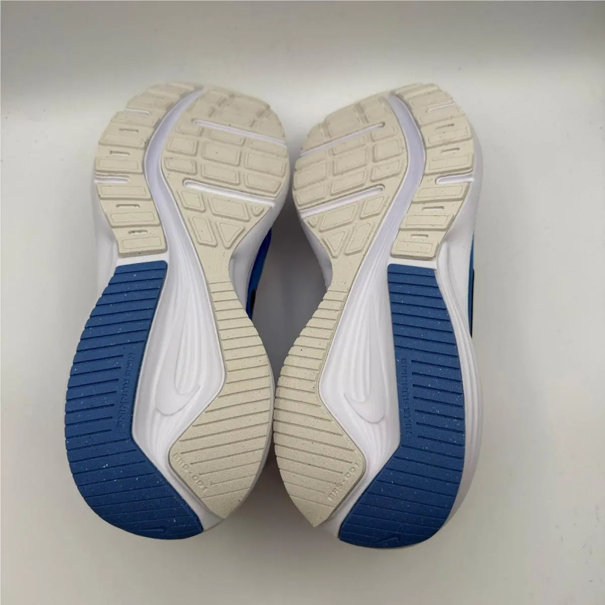Nike shoes - Multicolor 2