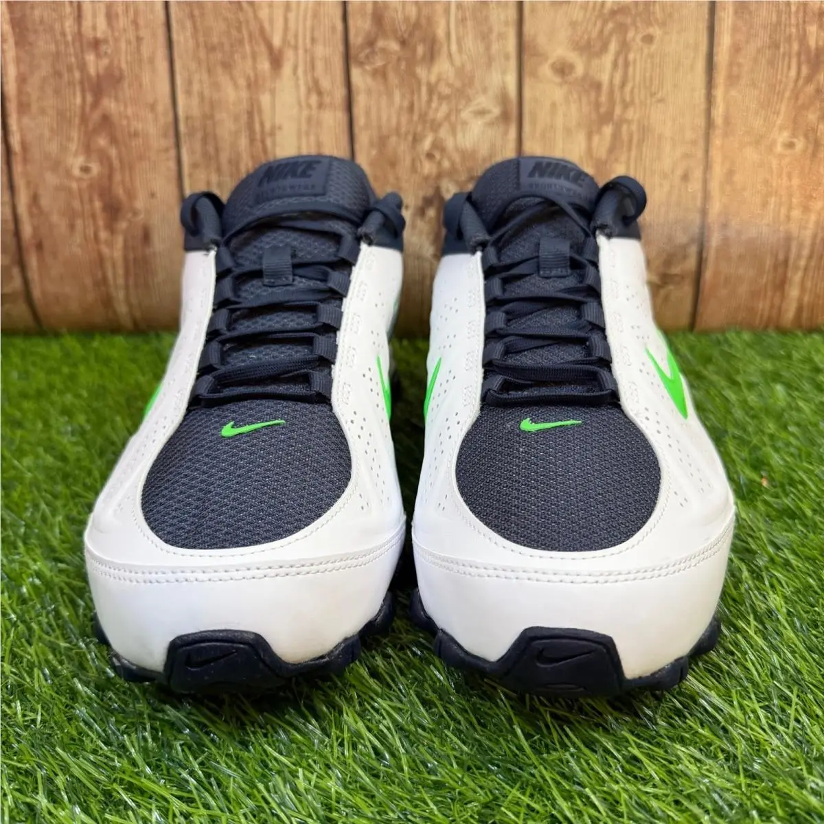 Nike shoes - Nike Reax 8 NSW SL - White 1