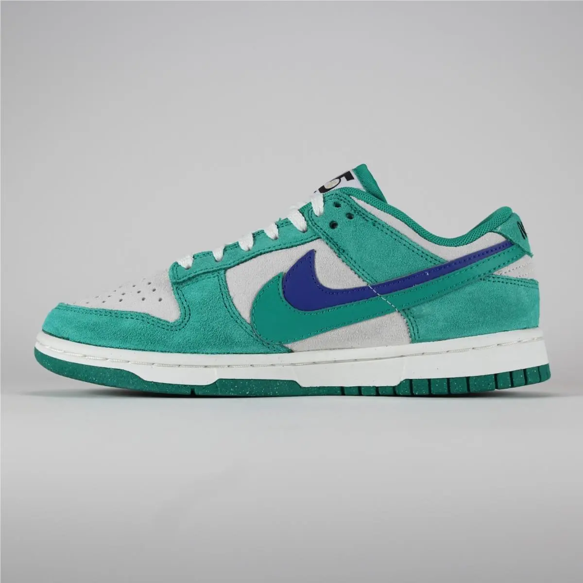 Nike shoes - Nike Dunk Low - Dunk Low - DO9457-101 - Green 5