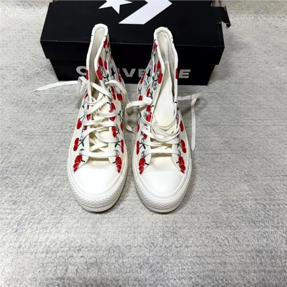 Converse shoes - White 8