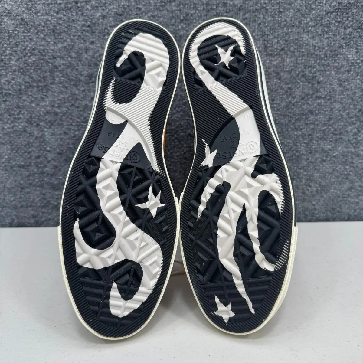 Converse shoes - Chuck 70 Hi Come Tees Star Path - Orange 1