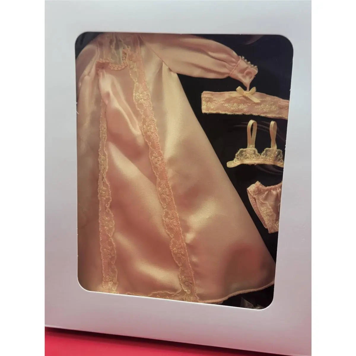 1992 Mattel Barbie Classique Collection Fashions Nrfb Satin Dreams