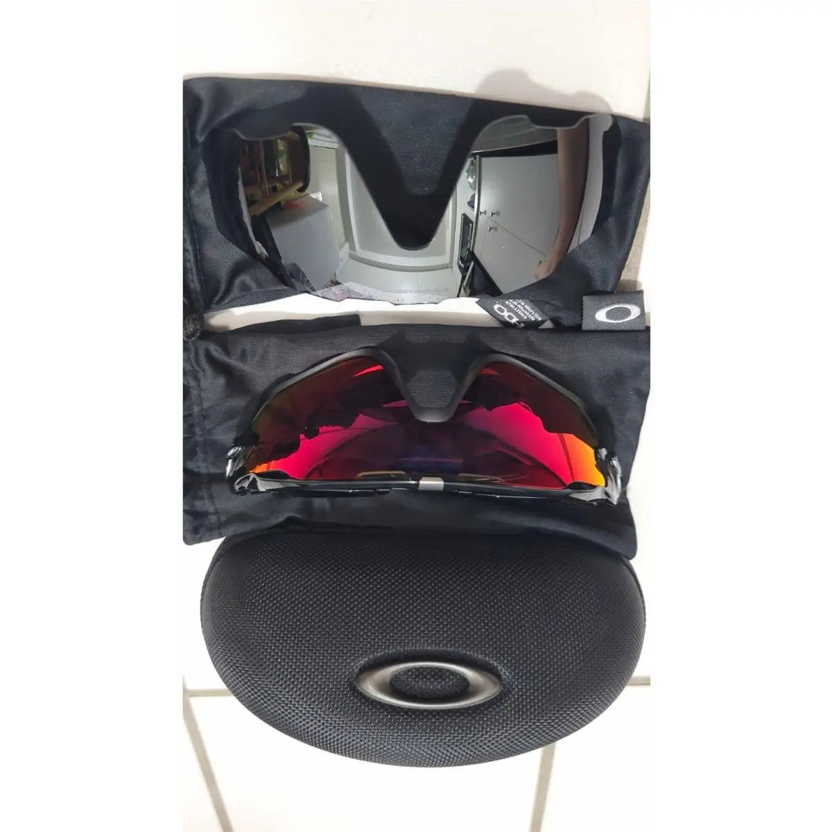 Oakley Jawbreaker Sport Shield Sunglasses Black Frame Red Mirrored Mpn OO9270-01