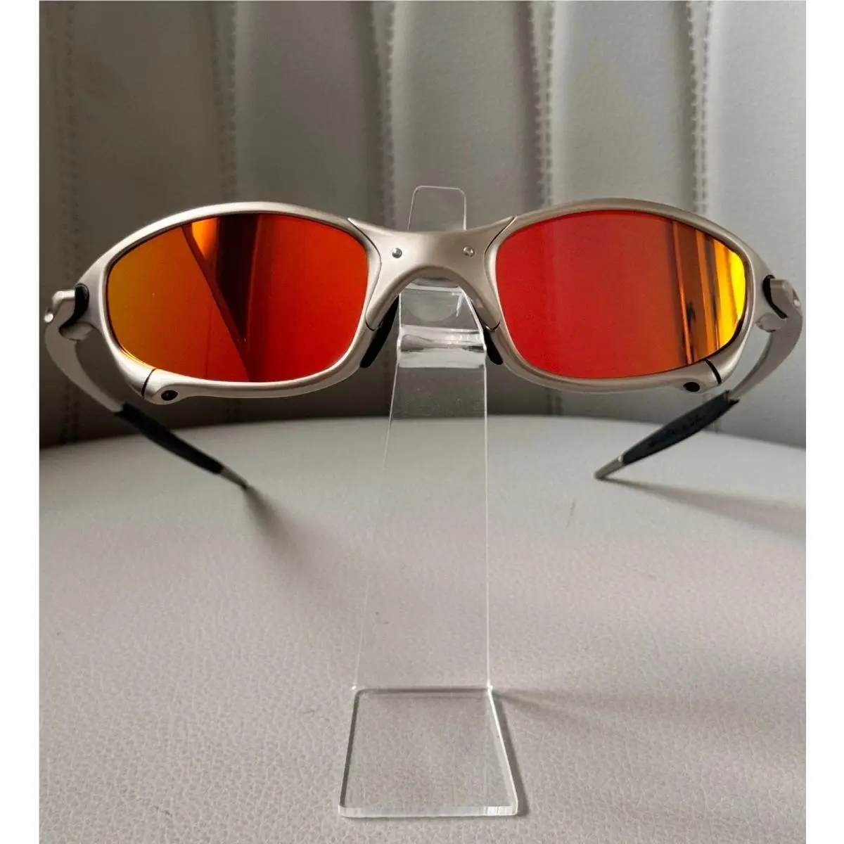 Oakley Juliet 1.0 X Sunglasses Silver Metal Frame and Ruby Lenses
