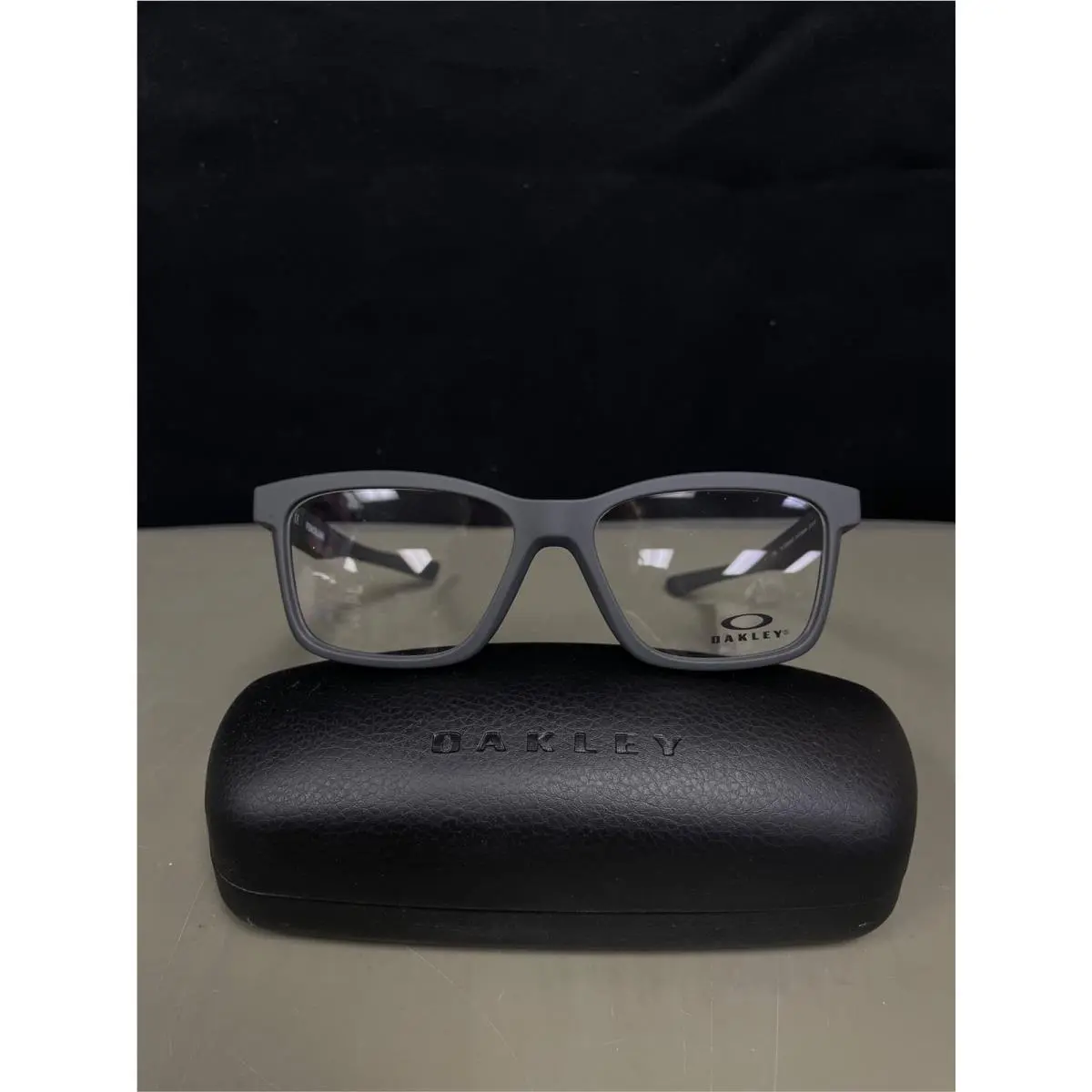 Oakley Unisex Satin Pavement - Demo Lense 10