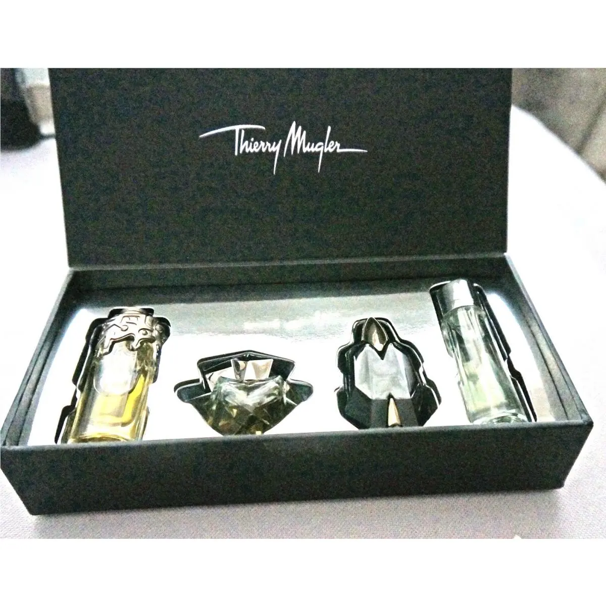 Thierry Mugler Mini Perfume Set Womanity Innocent Alien Angel Rare