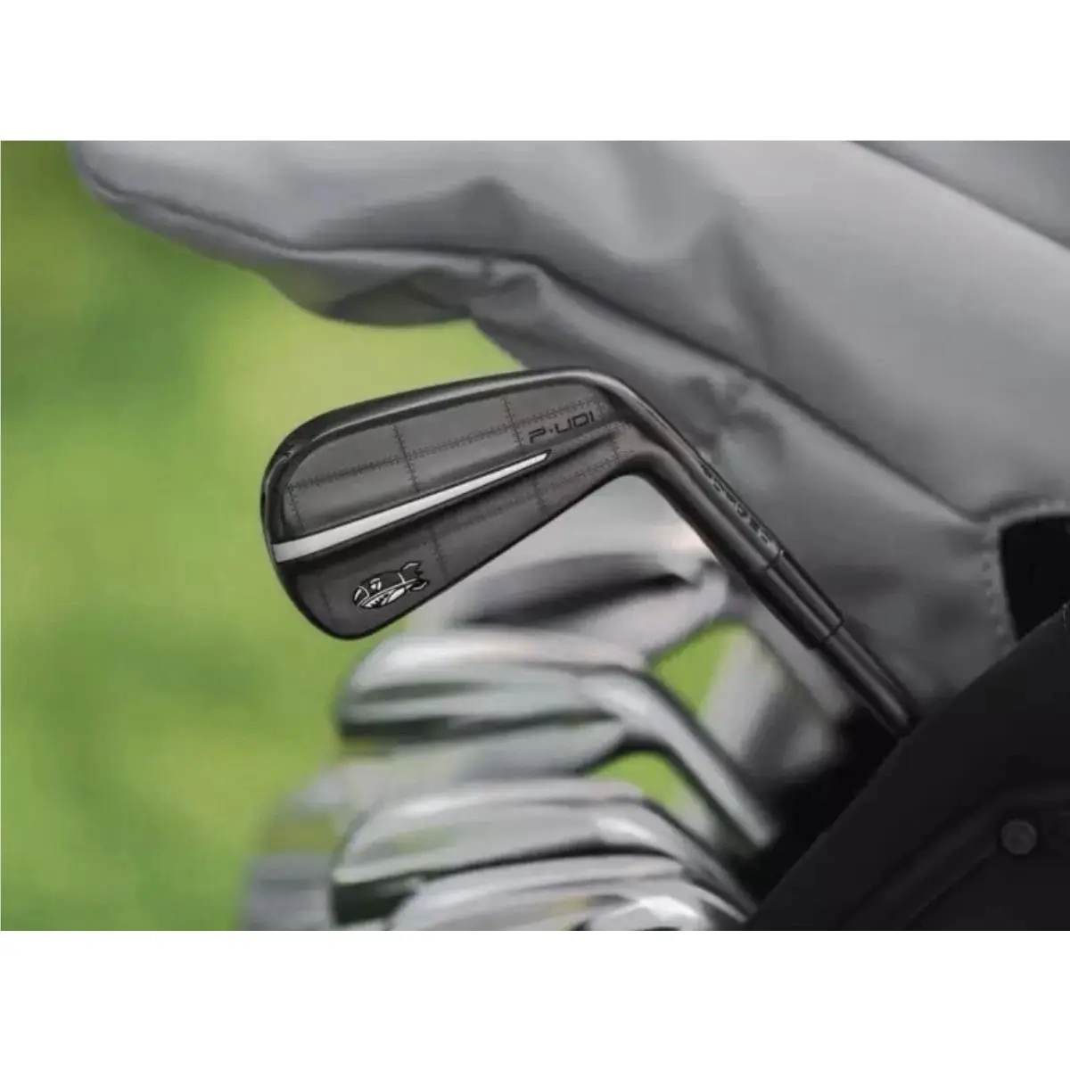 TaylorMade  - Black 5