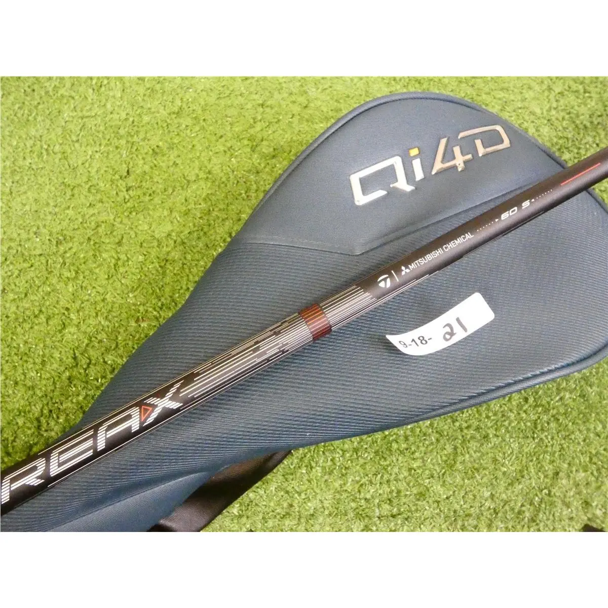 TaylorMade  - Qi4D LS - Red 1