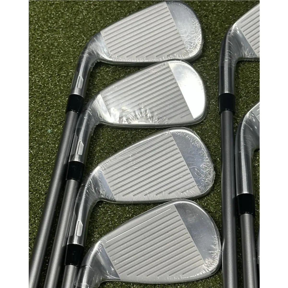 TaylorMade  - Qi HL - Chrome, Lie Angle: Black 2