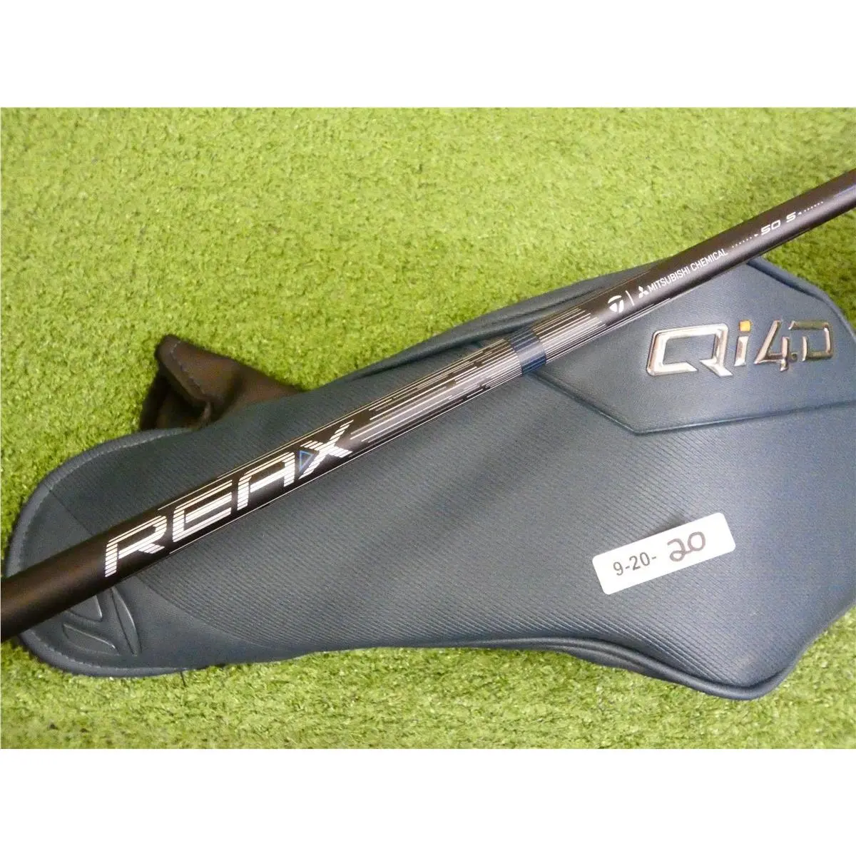TaylorMade  - Qi4D - Blue 2