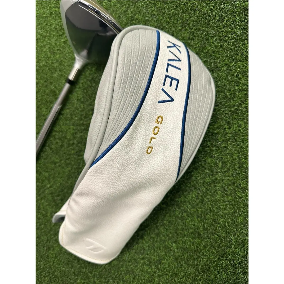 TaylorMade  - TaylorMade Kalea Gold 40 - Kalea Gold - Gold (UPC: 192371856635) 10