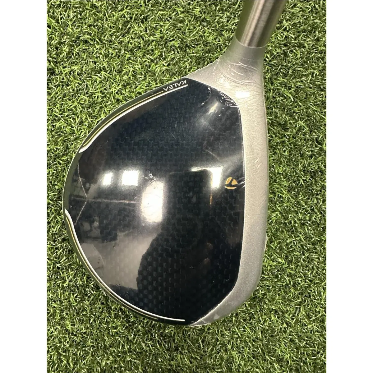 TaylorMade  - TaylorMade Kalea Gold 40 - Kalea Gold - Gold (UPC: 192371856635) 1