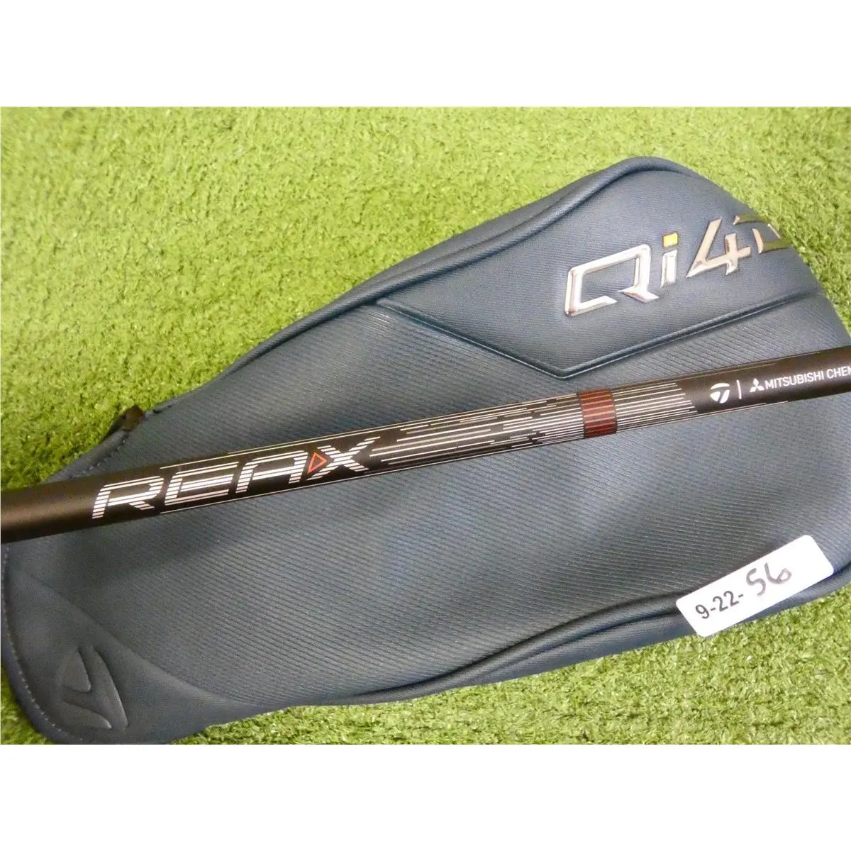 TaylorMade  - Qi4D LS - Red 2