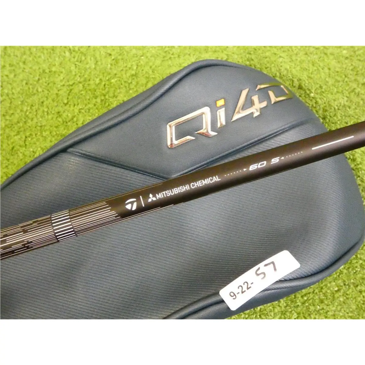 TaylorMade  - Qi4D LS - White 3