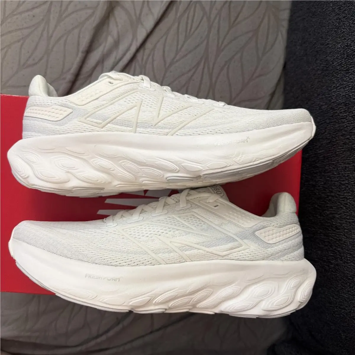 New Balance shoes - New Balance 880 - White 1
