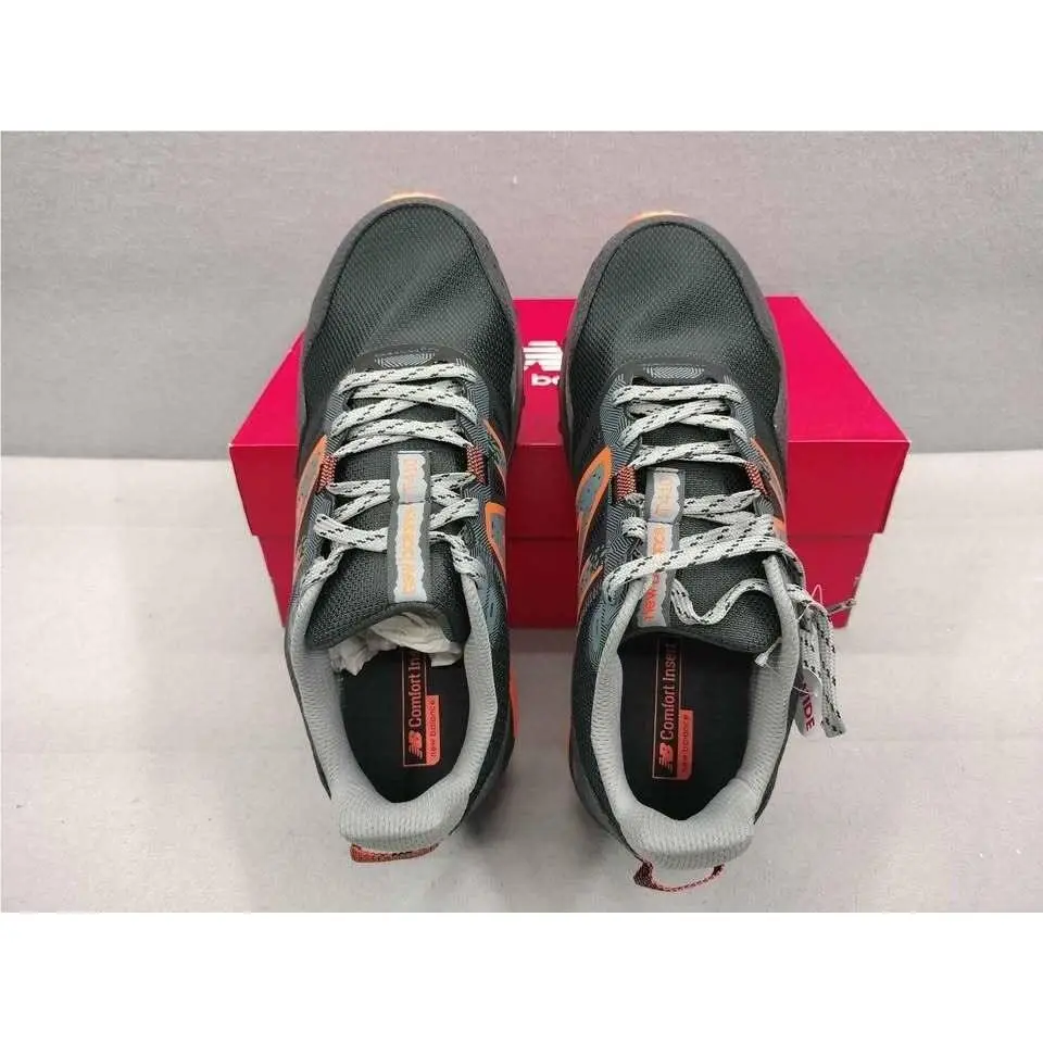 New Balance shoes - New Balance 410 - Black 3