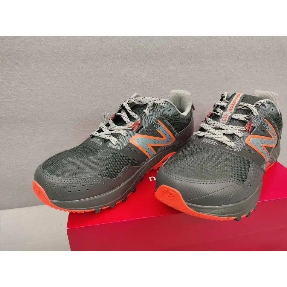 New Balance shoes - New Balance 410 - Black 1
