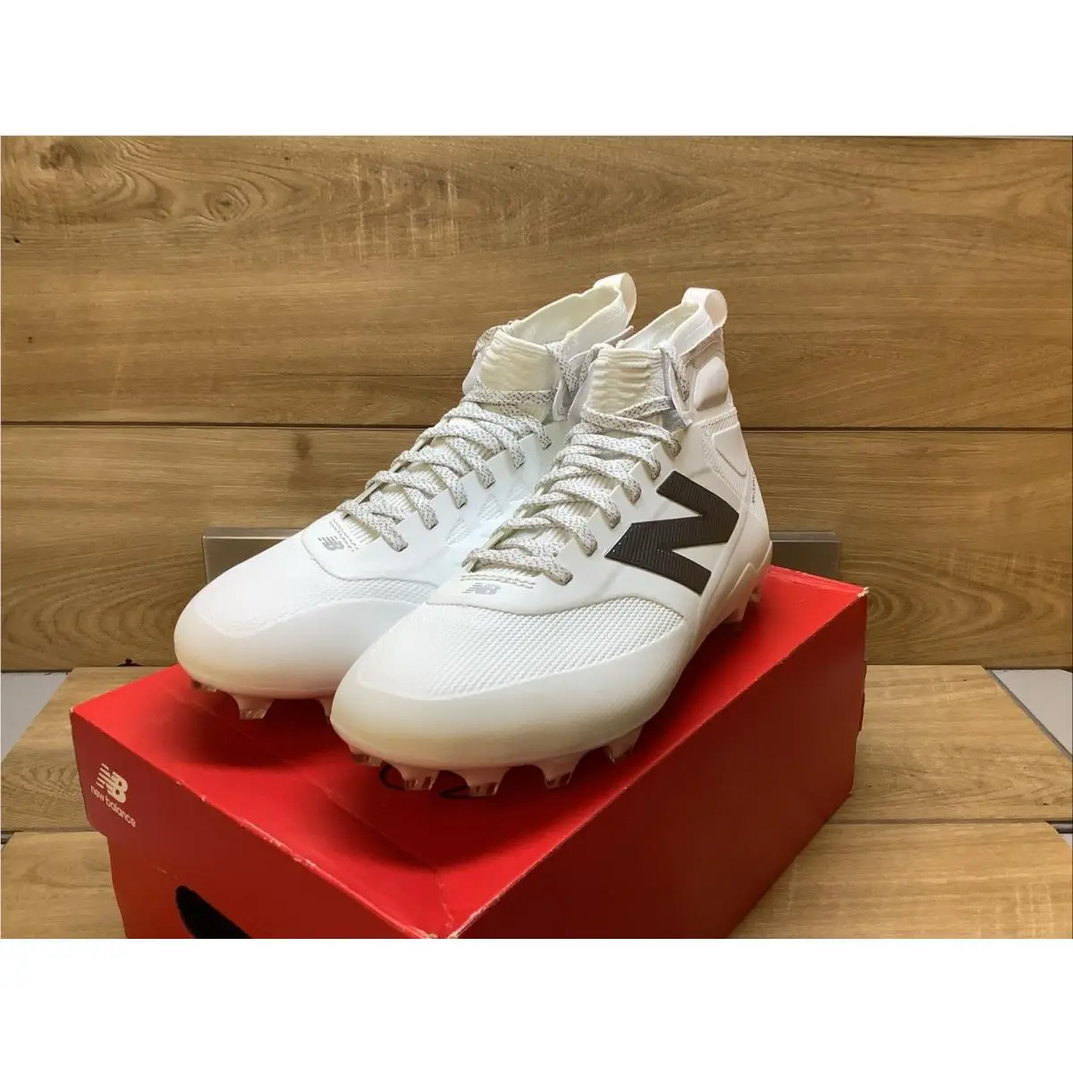 New Balance Football Shoes Mens 8 White Fuelcell Mid Clets Lace Up UFPWRW1