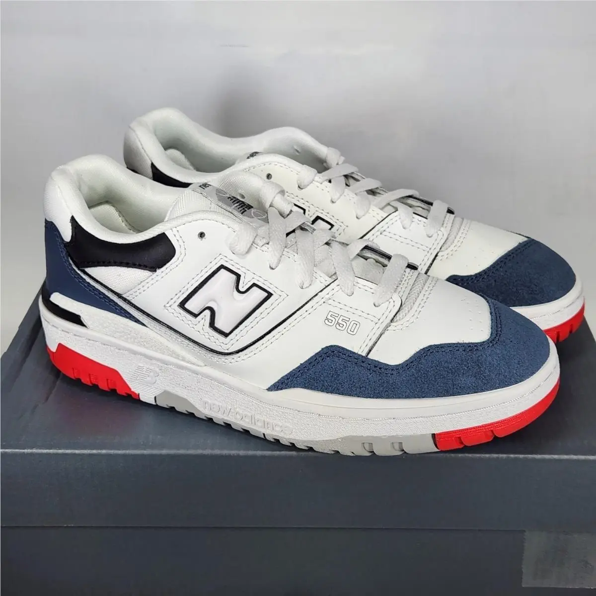 New Balance shoes - 550 - White 0
