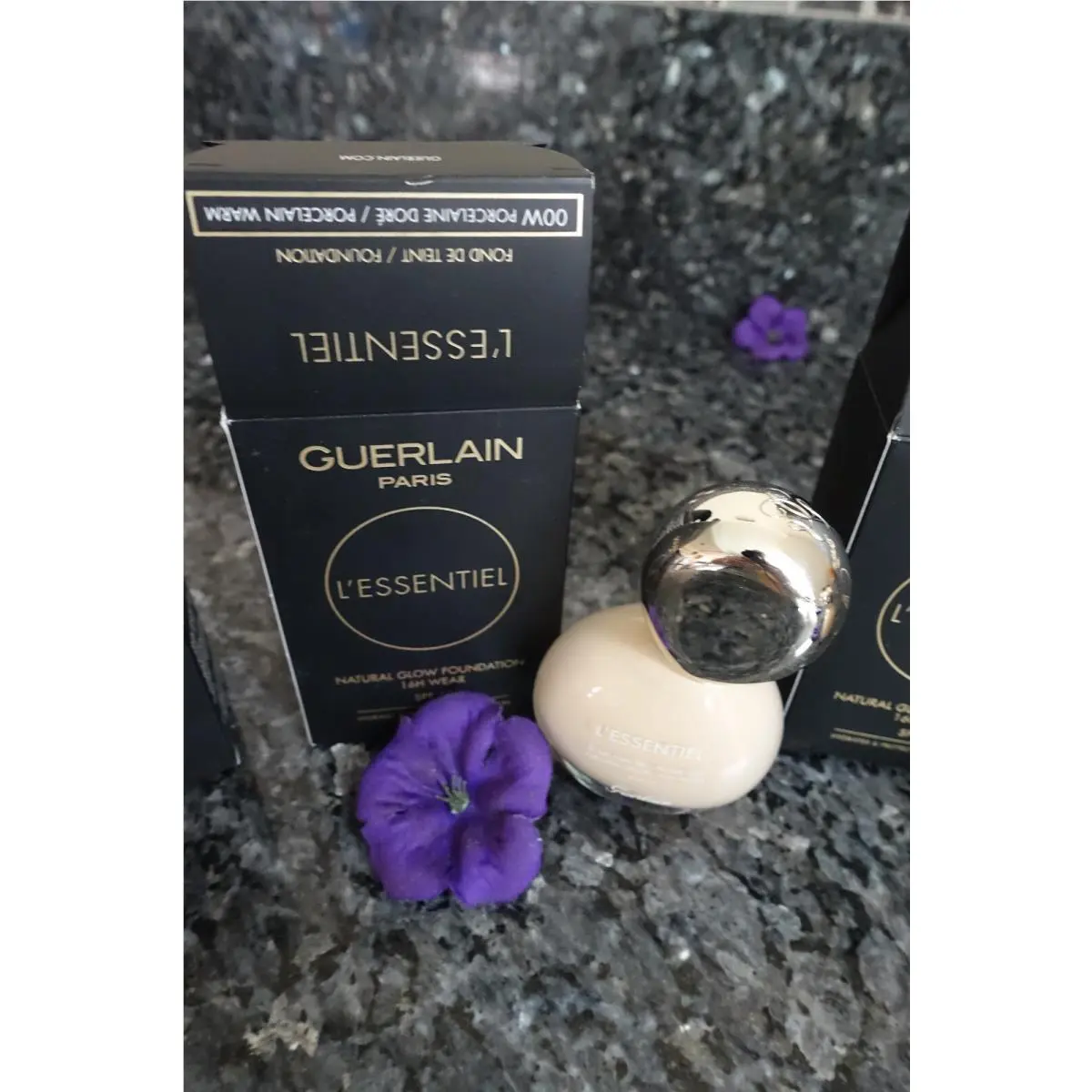 L`esentiel Natural Glow Foudation 16H Wear Select Yours 00W porcelain warm by Guerlain