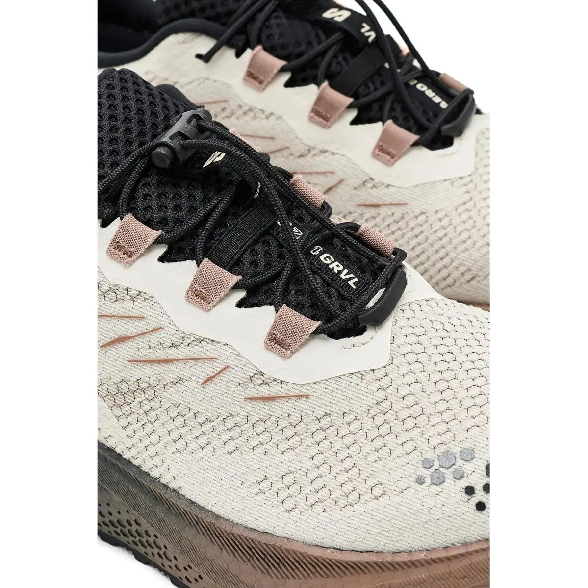 Salomon shoes - Black/Black/Paloma 18