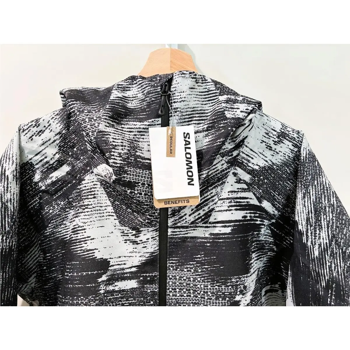 Salomon clothing - Black & White 1