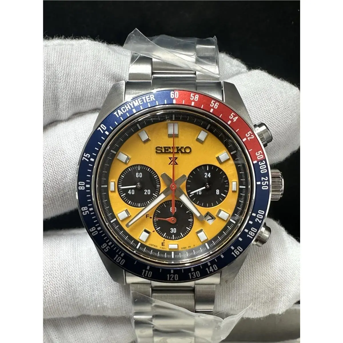 Prospex HBJ004 Solar- Powered Quartz Mens Watch by Seiko
