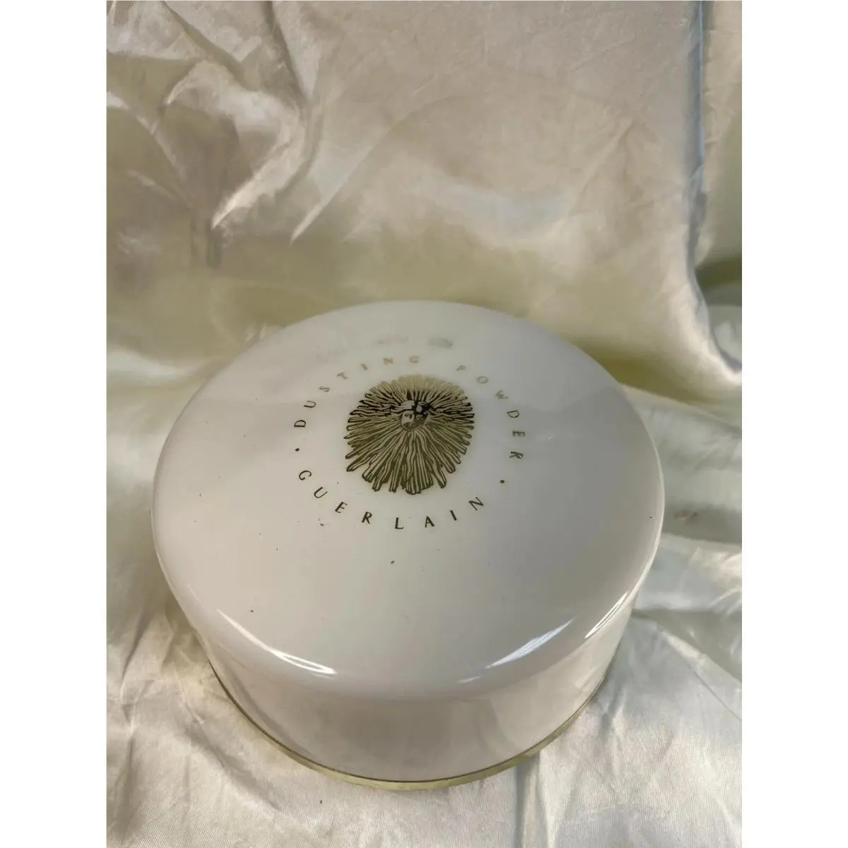 Chamade 8oz/227g Perfumed Dusting Powder Women Vintage by Guerlain