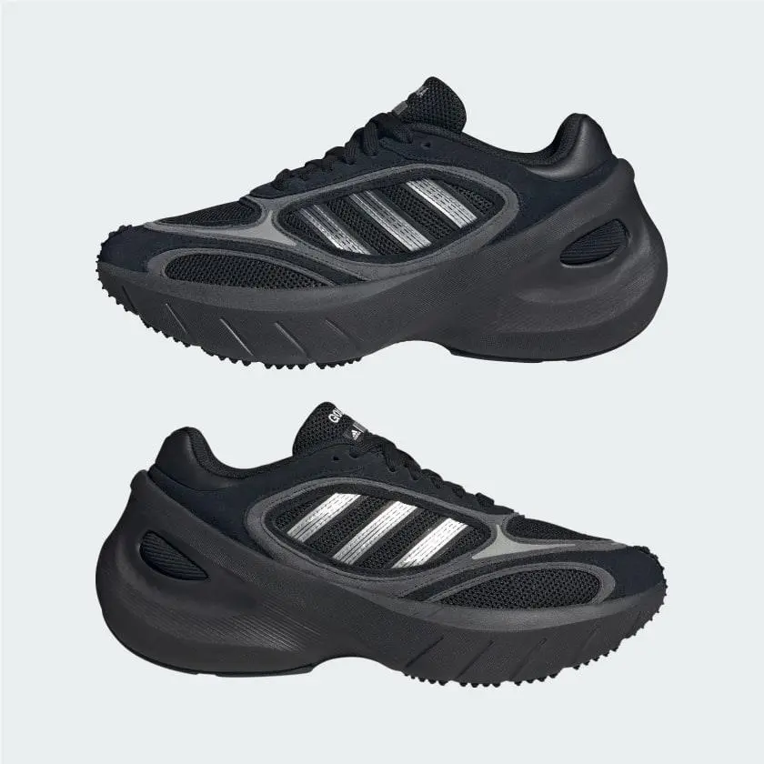 Adidas shoes - Core Black / Silver Metallic / Carbon 4