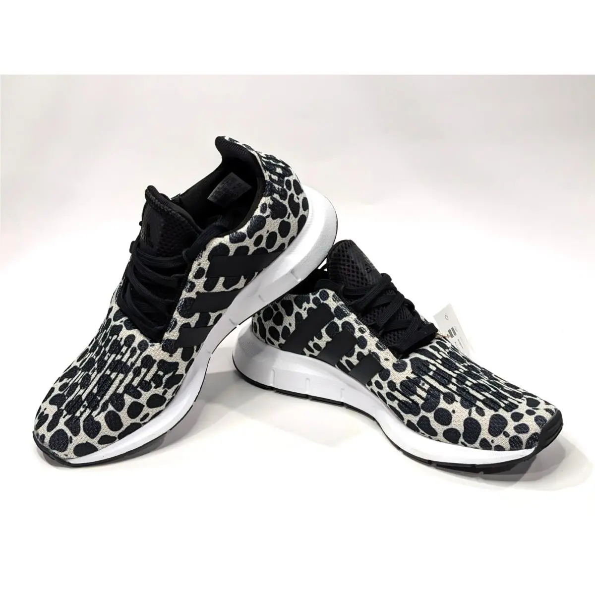 Adidas Swift Run 1.0 Beige/black Women`s Sneakers - Assorted Sizes JR0634