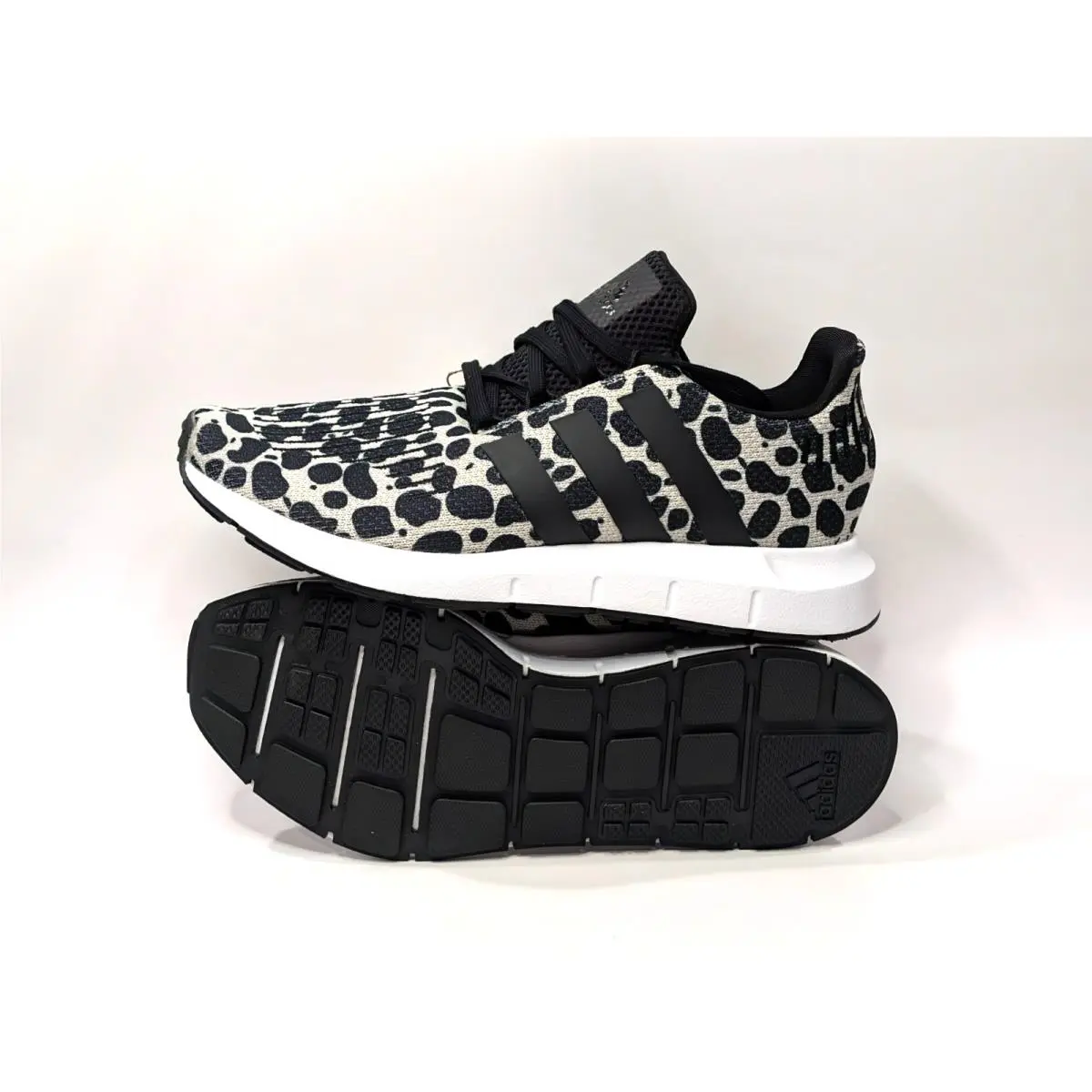 Adidas shoes - adidas Swift Run 1.0 - Swift Run - JR0634 - Beige/Black 2