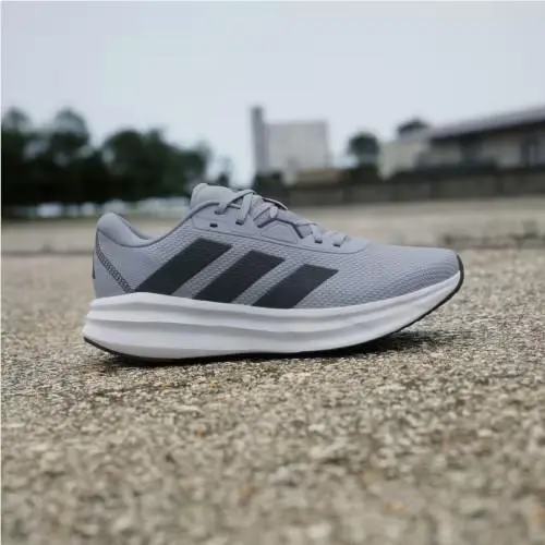 Adidas shoes - Halo Silver / Carbon / Core Black 11