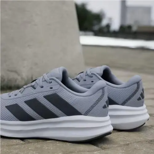 Adidas shoes - Halo Silver / Carbon / Core Black 8