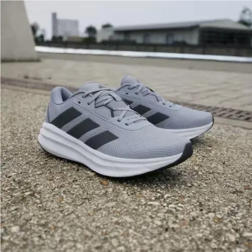 Adidas shoes - Halo Silver / Carbon / Core Black 16