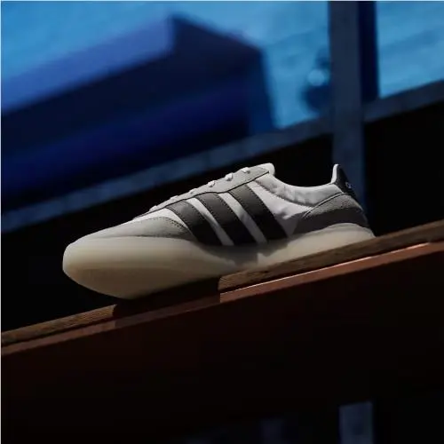 Adidas shoes - Cloud White / Core Black / Grey Two 5