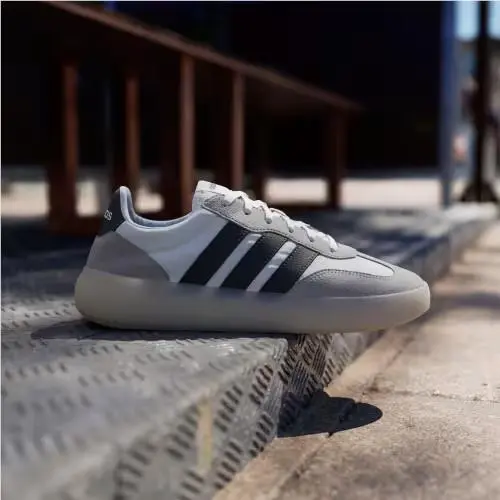 Adidas shoes - Cloud White / Core Black / Grey Two 11