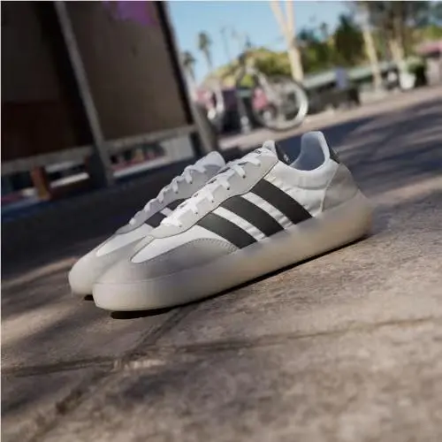 Adidas shoes - Cloud White / Core Black / Grey Two 16