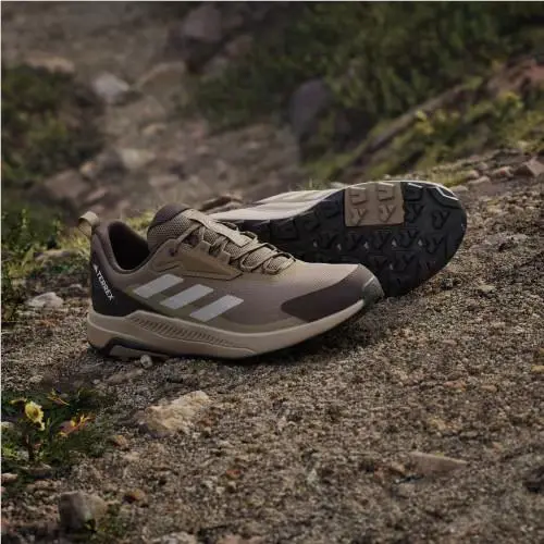 Adidas shoes - Brown Oxide / Light Brown / Dark Brown 17