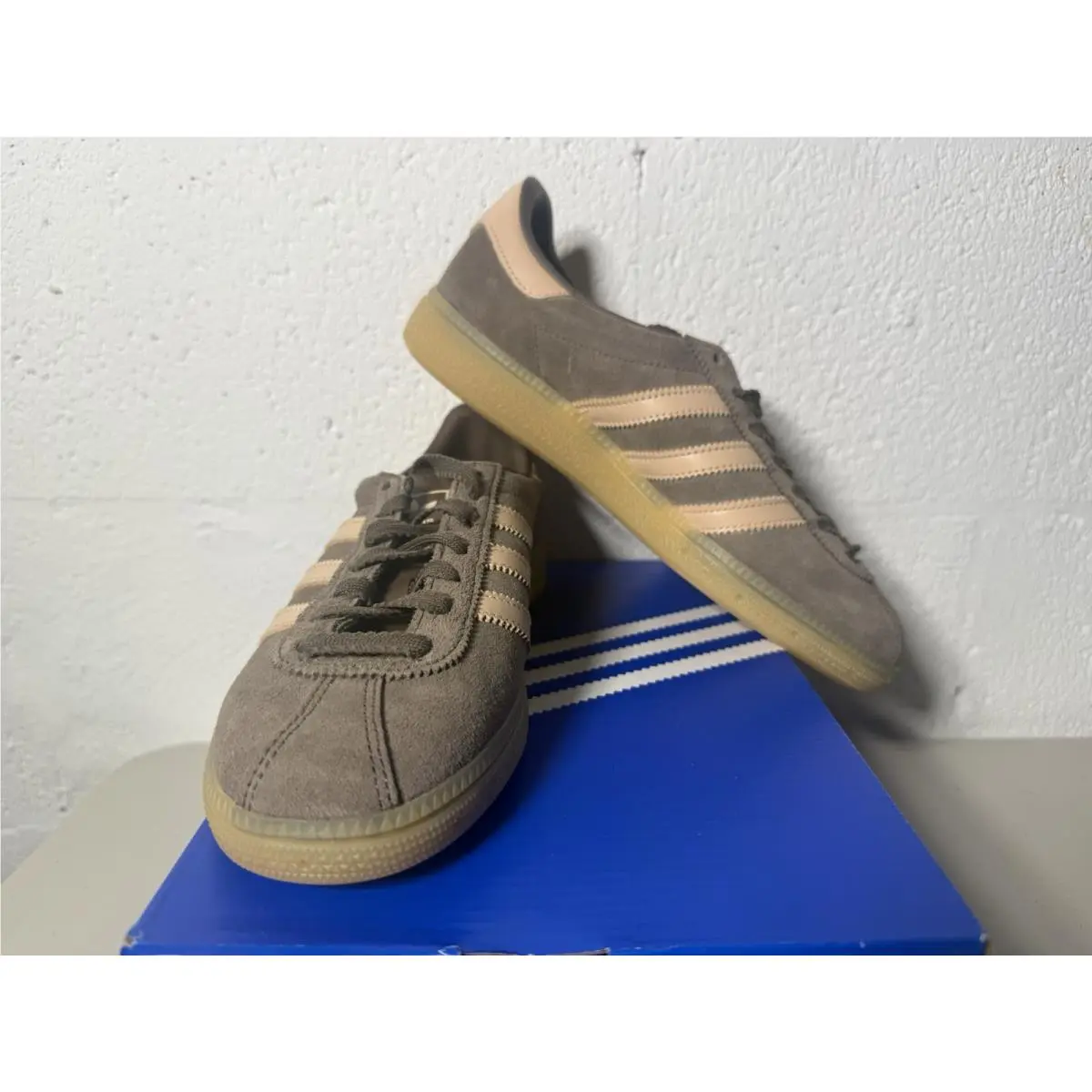 Adidas shoes - Adidas Originals Muenchen - Originals Muenchen - KJ4496 - Earth Strata/Halo Blush/Gum 1