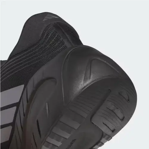 Adidas shoes - Core Black / Iron Metallic / Core Black 17